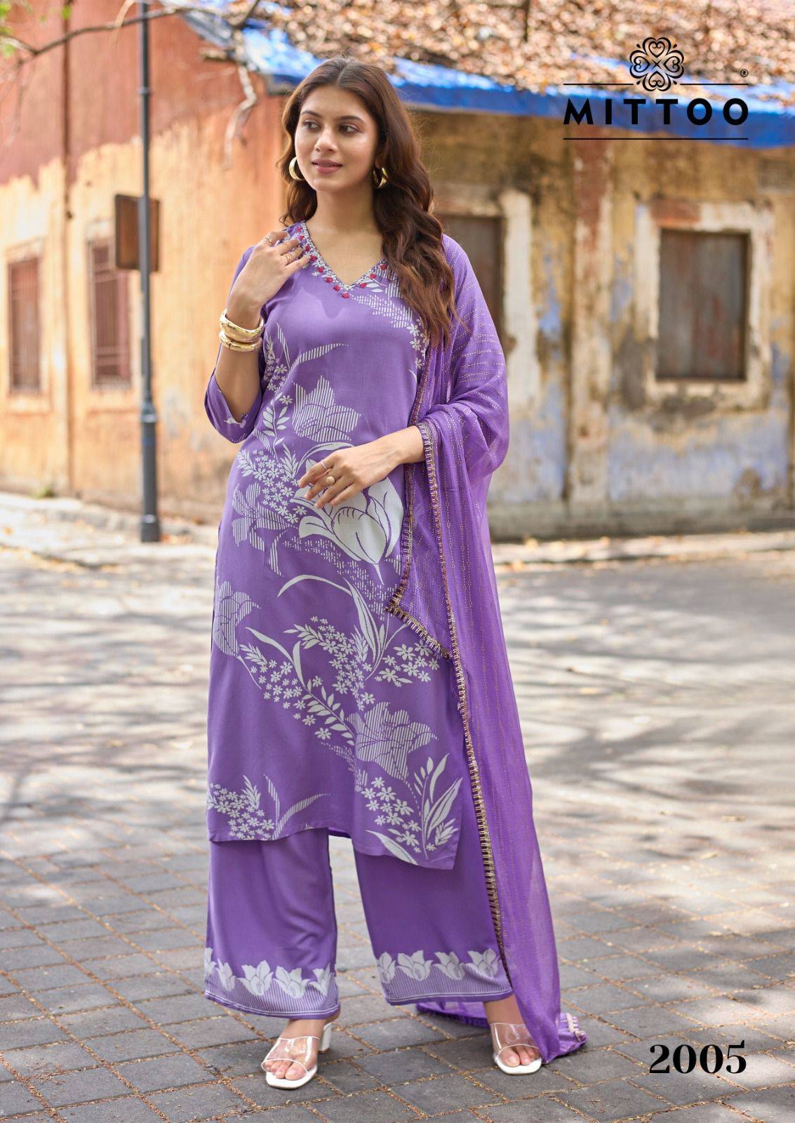 NATASHA By MITTOO 2001 To 2006 Series Designer Ethnic Wear Collection Rayon Kurtis At Wholesale Price